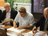 Pakt podpisują W. Lubieński (BCC), S.Obiedziński (Solidarność 80) i K.Suchecki (Solidarność)